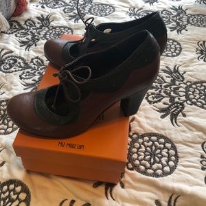 Mis mooz Barcelona collection Oxford heels